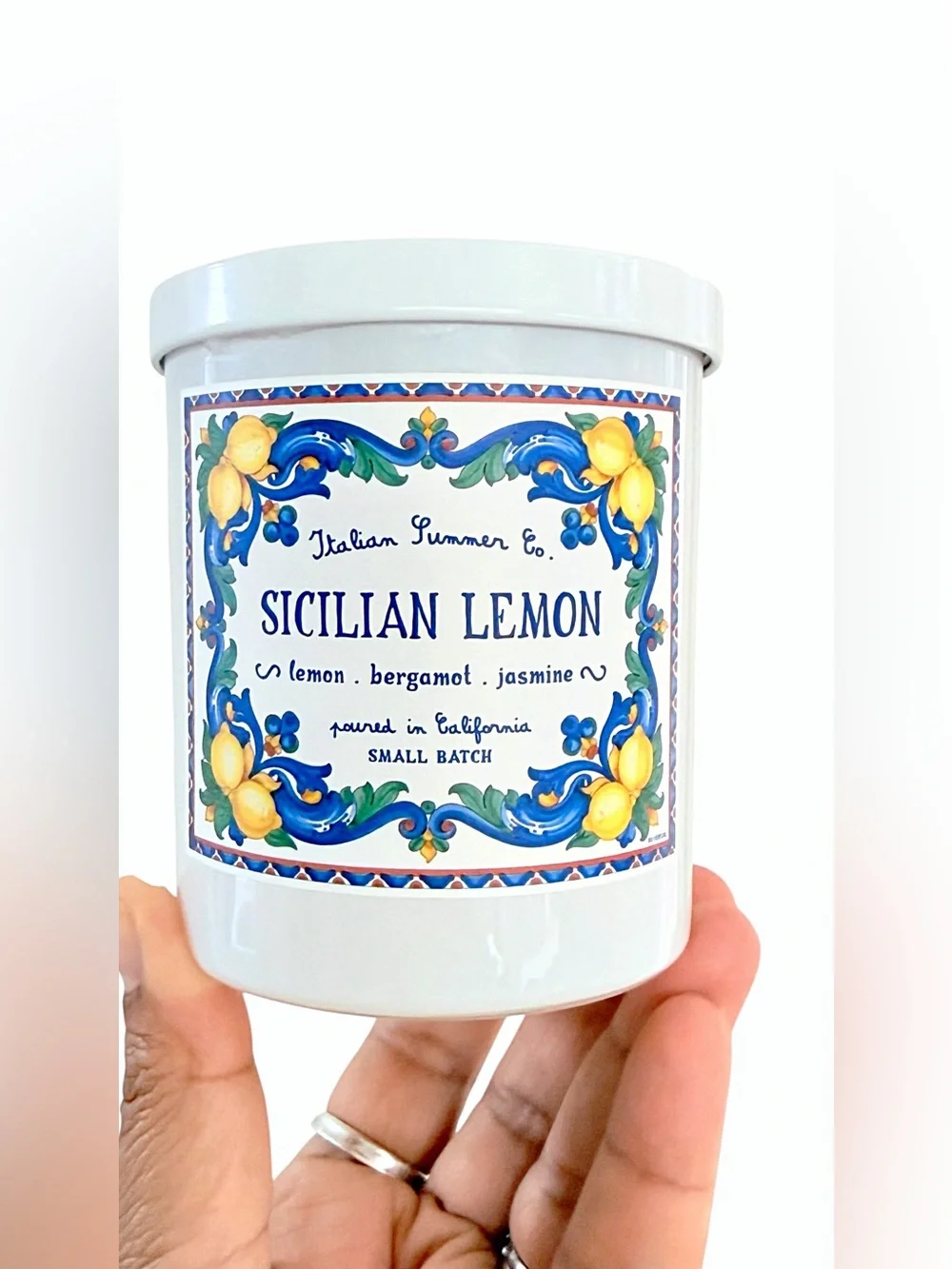 Leoben Company Sicilian Lemon Scented Candle - White blue yellow